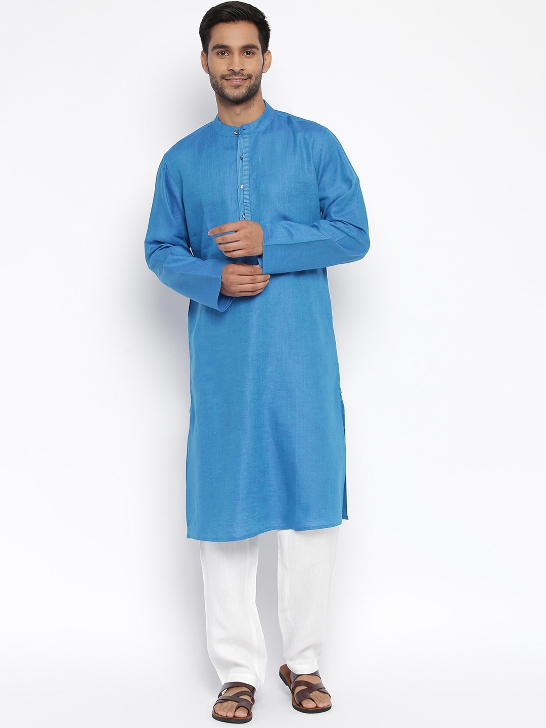 

Fabindia Men Blue Thread Work Kurta