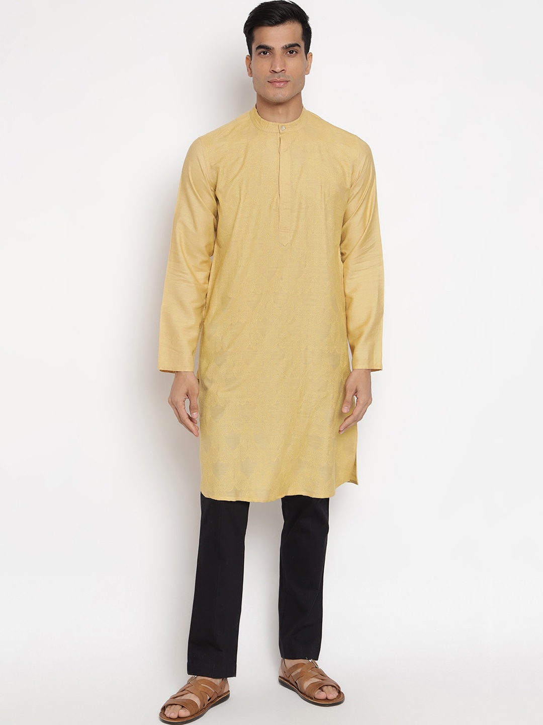 

Fabindia Men Yellow Slim Fit Kurta