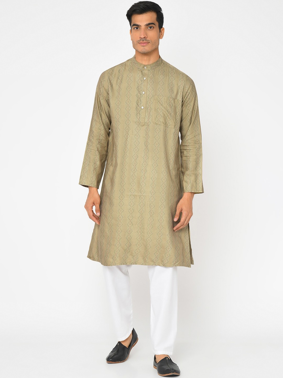 

Fabindia Men Beige Geometric Dobby Kurta