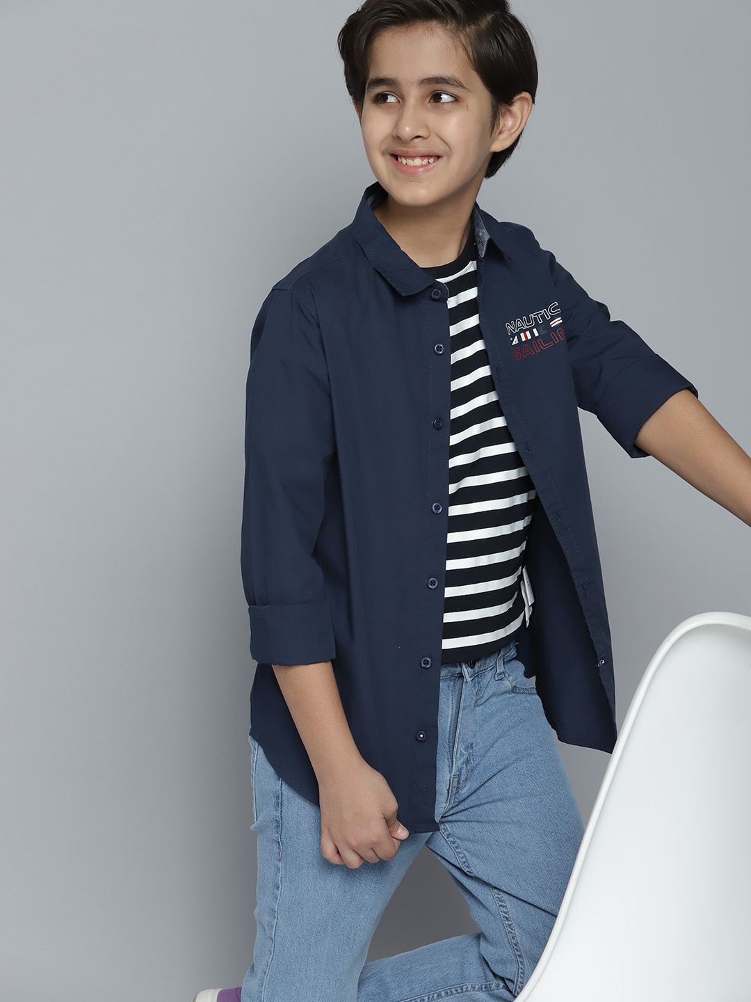 

Nautica Boys Navy Blue Solid Pure Cotton Casual Shirt