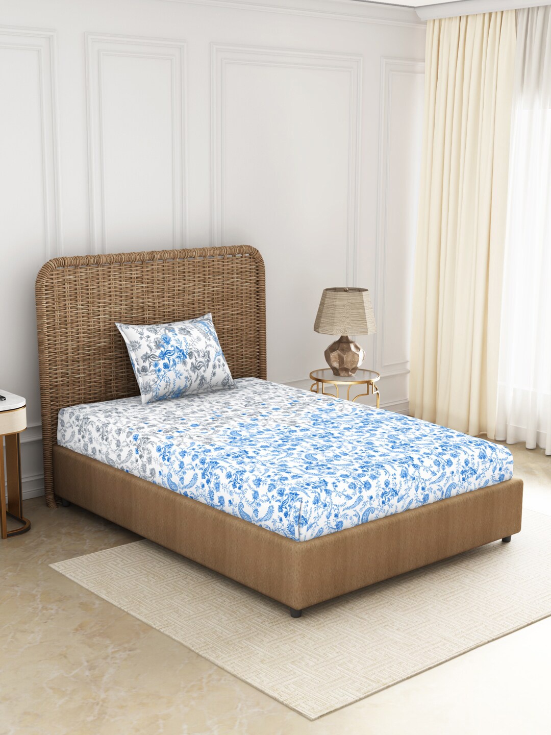 

SPACES Blue & White Ethnic Motifs 144 TC Cotton Single Bedsheet with 1 Pillow Covers
