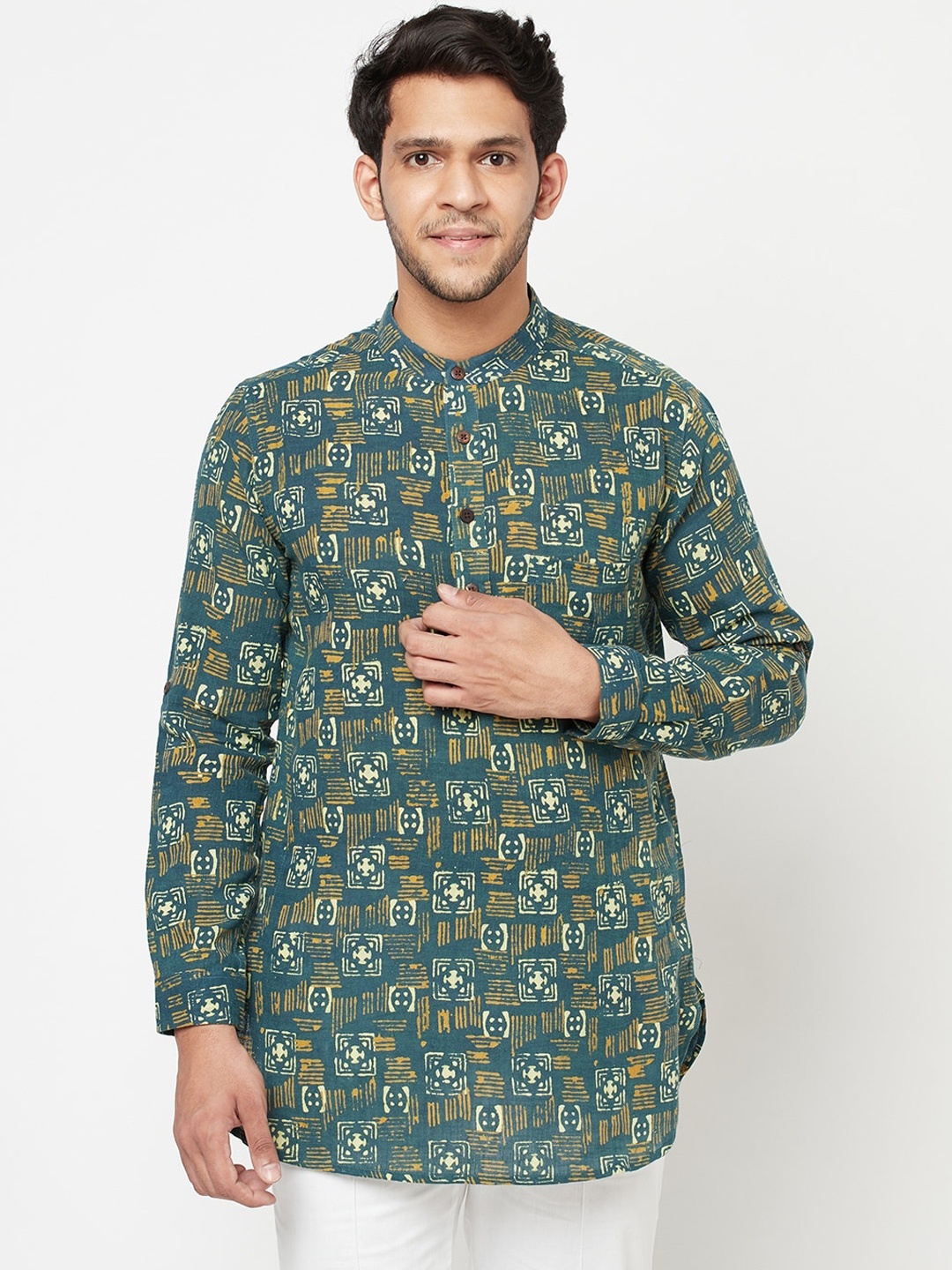 

Fabindia Men Green Geometric Printed Cotton Kurta