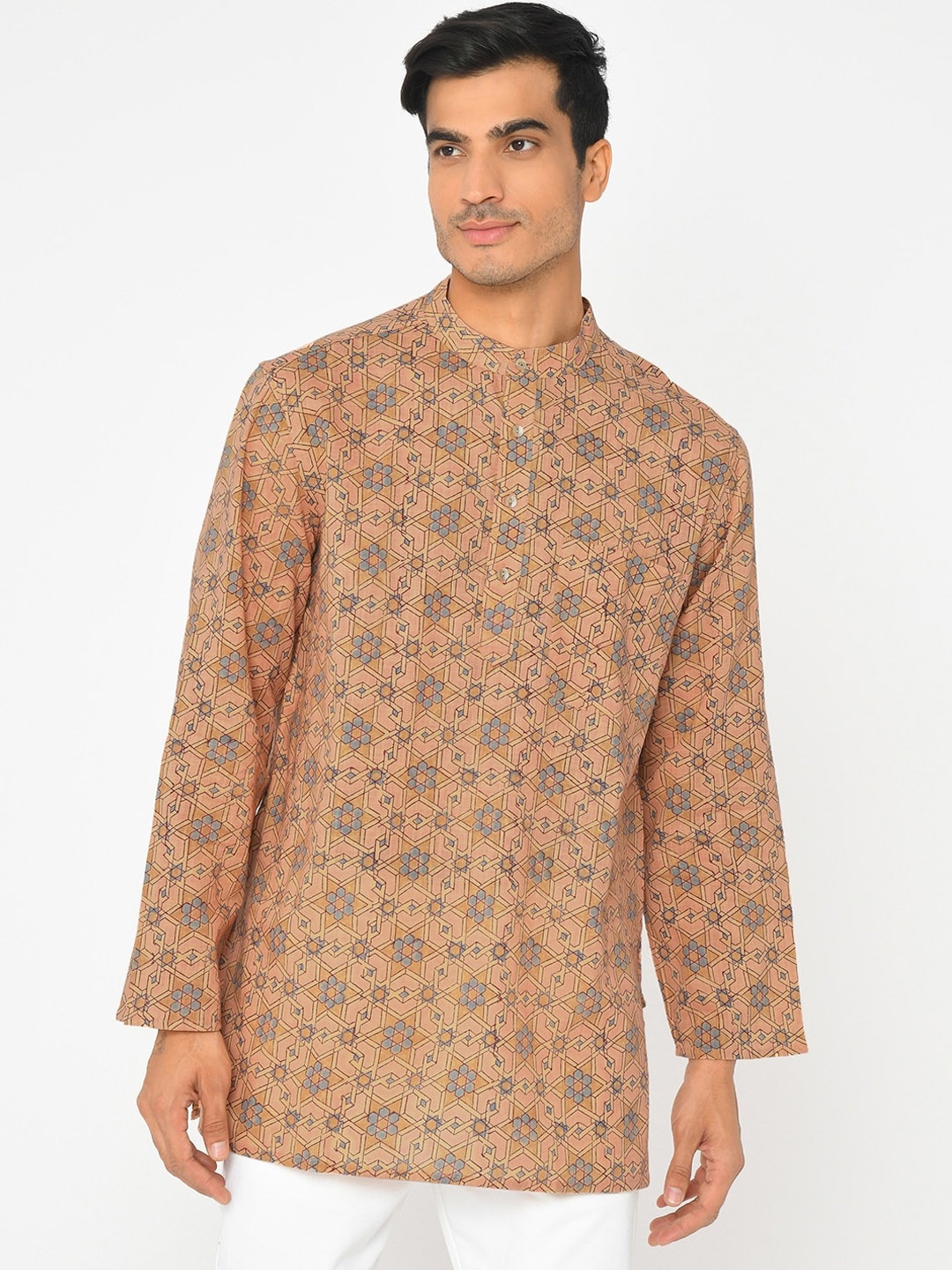 

Fabindia Men Pink Floral Printed Cotton Handloom Kurta