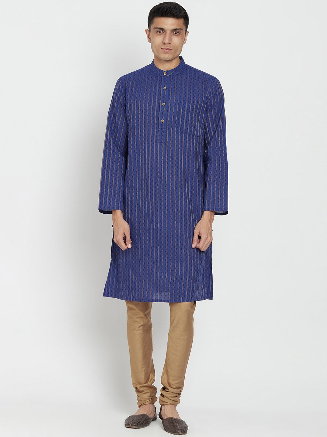 

Fabindia Men Blue Geometric Printed Cotton Kurta