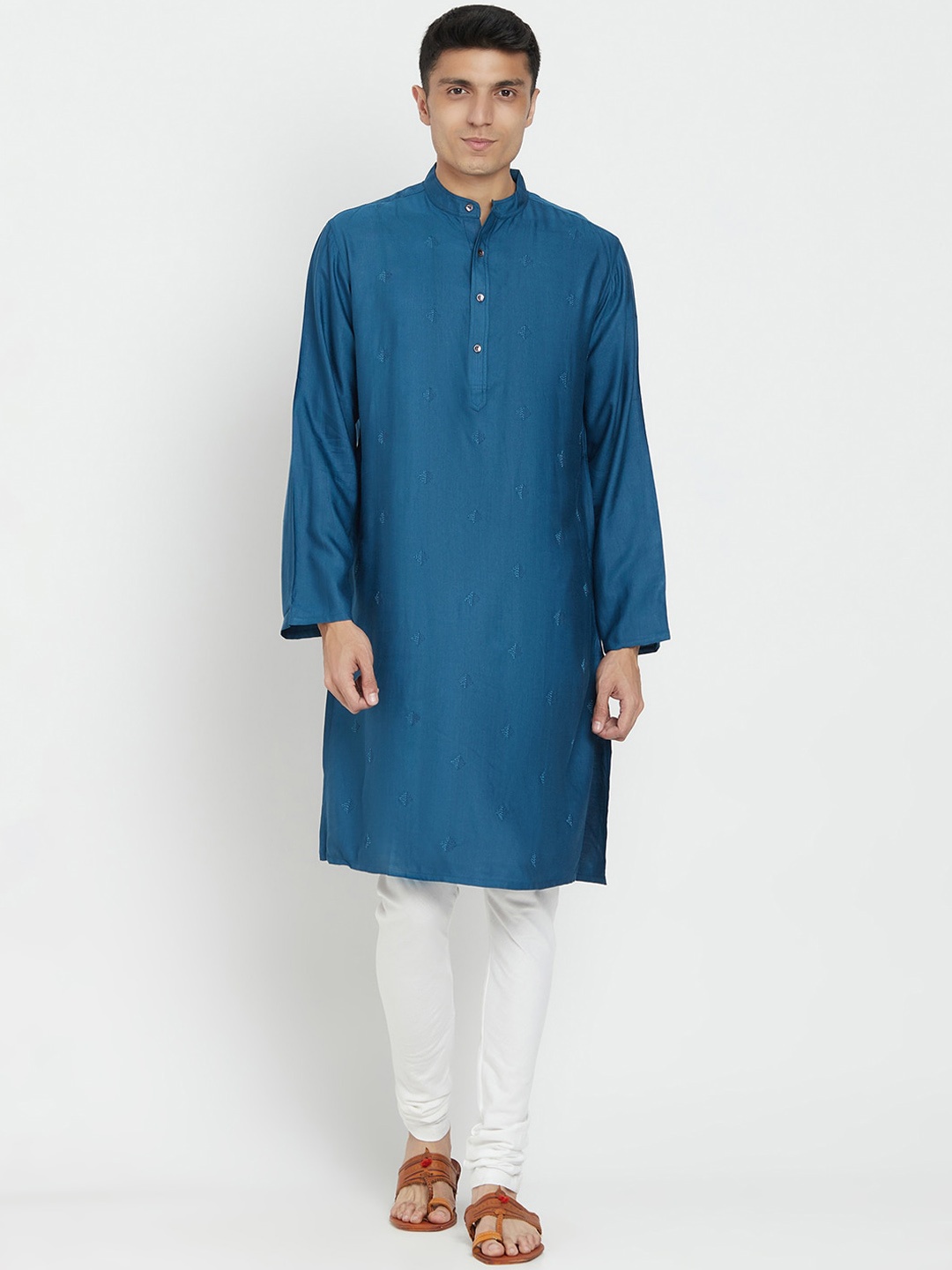 

Fabindia Men Teal Blue Embroidered Kurta