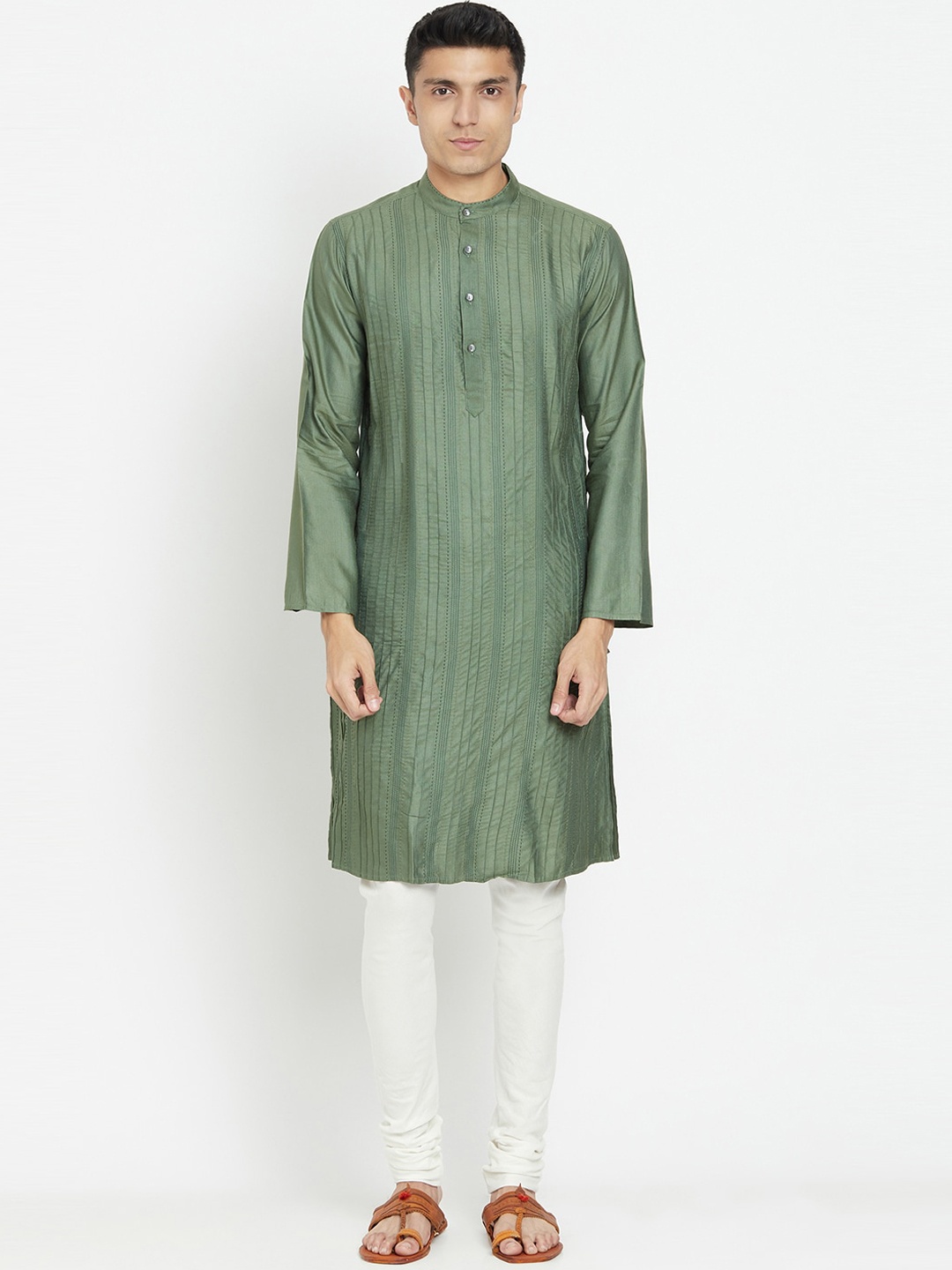 

Fabindia Men Olive Green Striped Thread Work Kurta