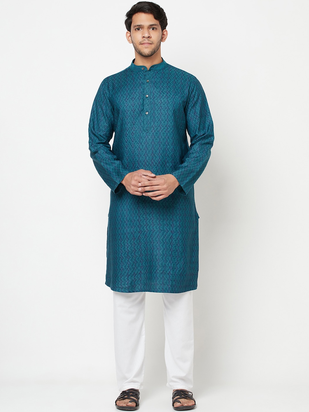 

Fabindia Men Blue Geometric Printed Kurta