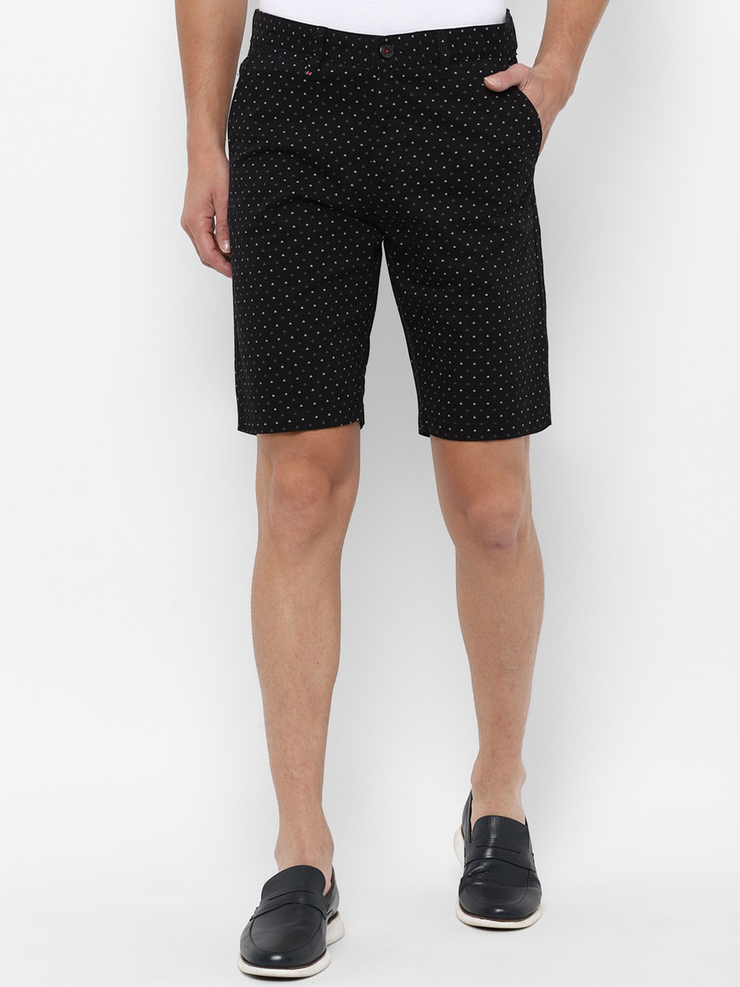

Louis Philippe Sport Men Black & White Printed Slim Fit Shorts