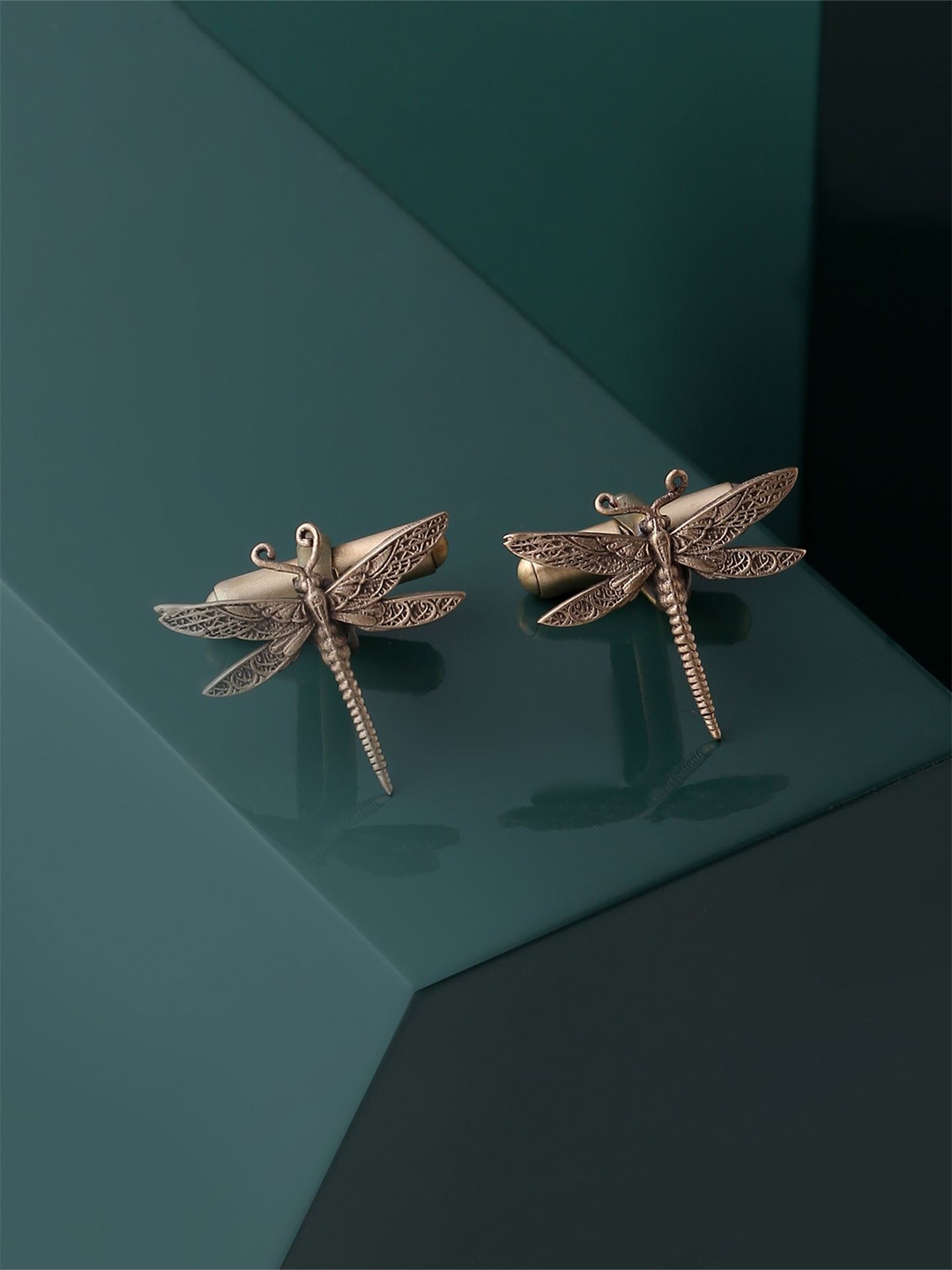 

COSA NOSTRAA Gunmetal-Toned Quirky The Dragonfly Cufflink, Metallic