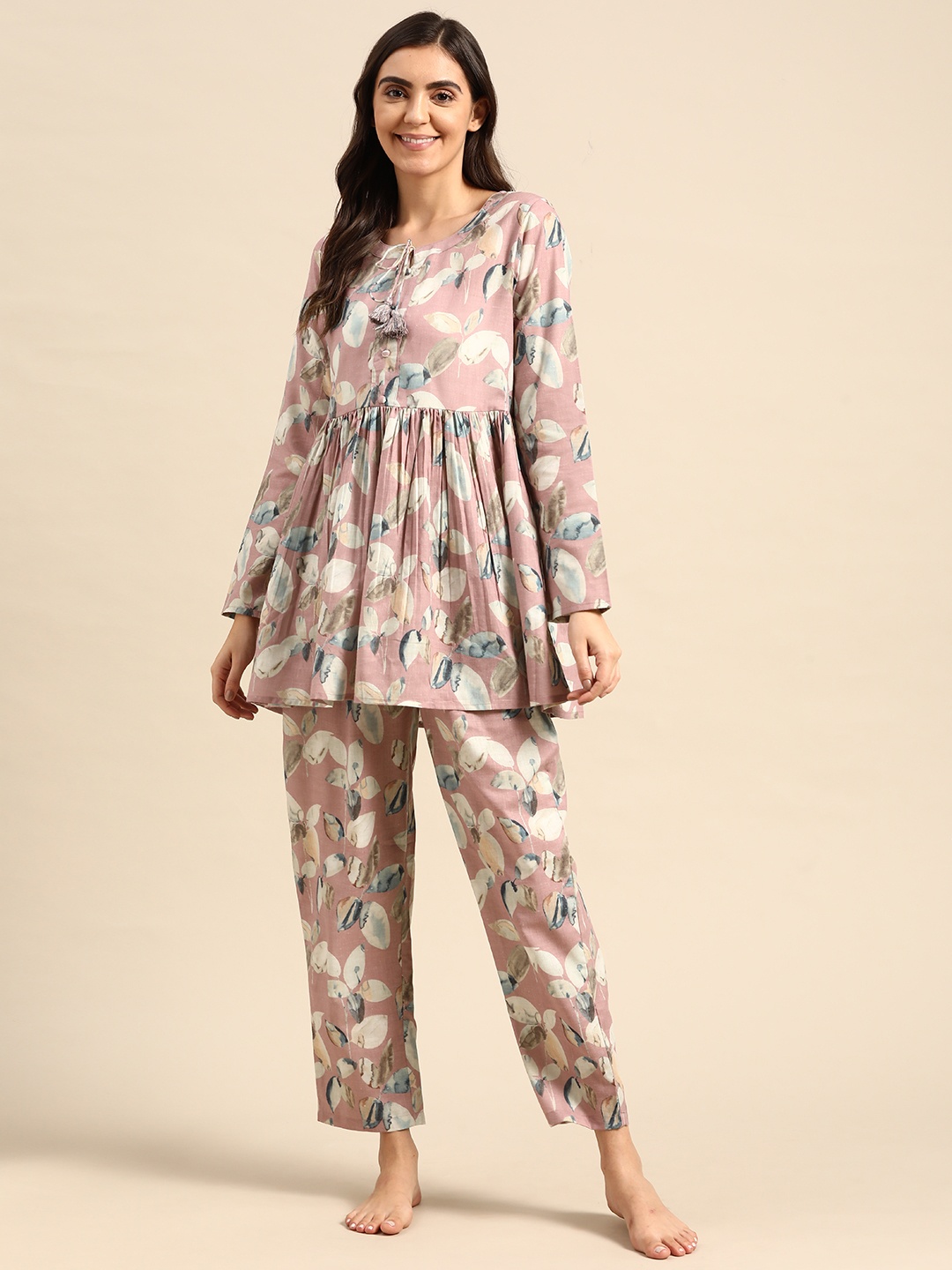 

Prakrti Women Mauve & Blue Floral Print Pure Cotton Pyjama Set