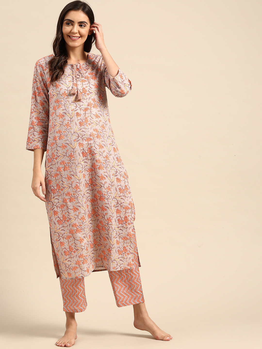 

Prakrti Women Grey & Orange Printed Cotton Night suit