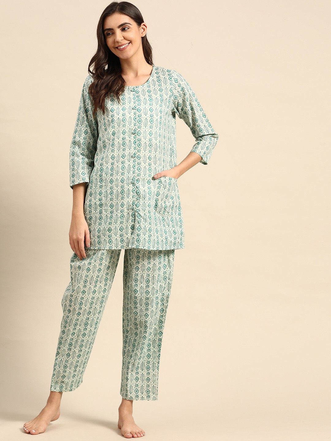 

Prakrti Women Green Printed Cotton Night suit