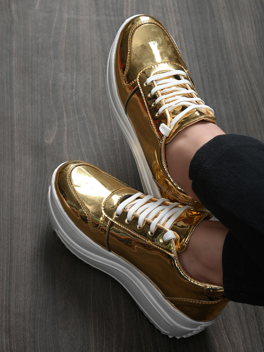 

El Paso Women Gold-Toned Colourblocked Flatforms