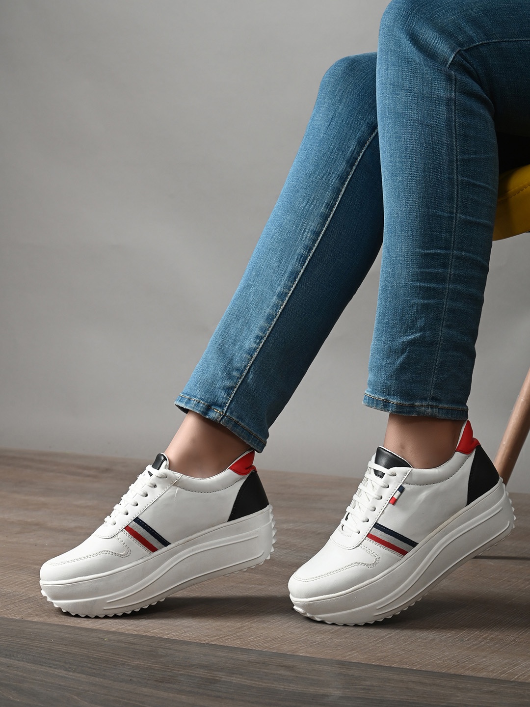 

El Paso Women White Striped Sneakers