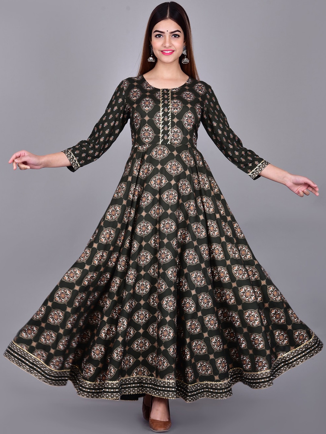 

KALINI Women Green & Gold-Toned Ethnic Motifs Printed Anarkali Kurta