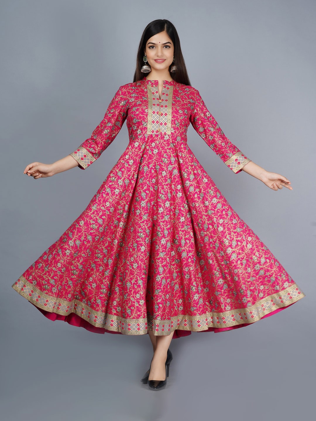

KALINI Women Pink & Golden Ethnic Motifs Printed Anarkali Kurta