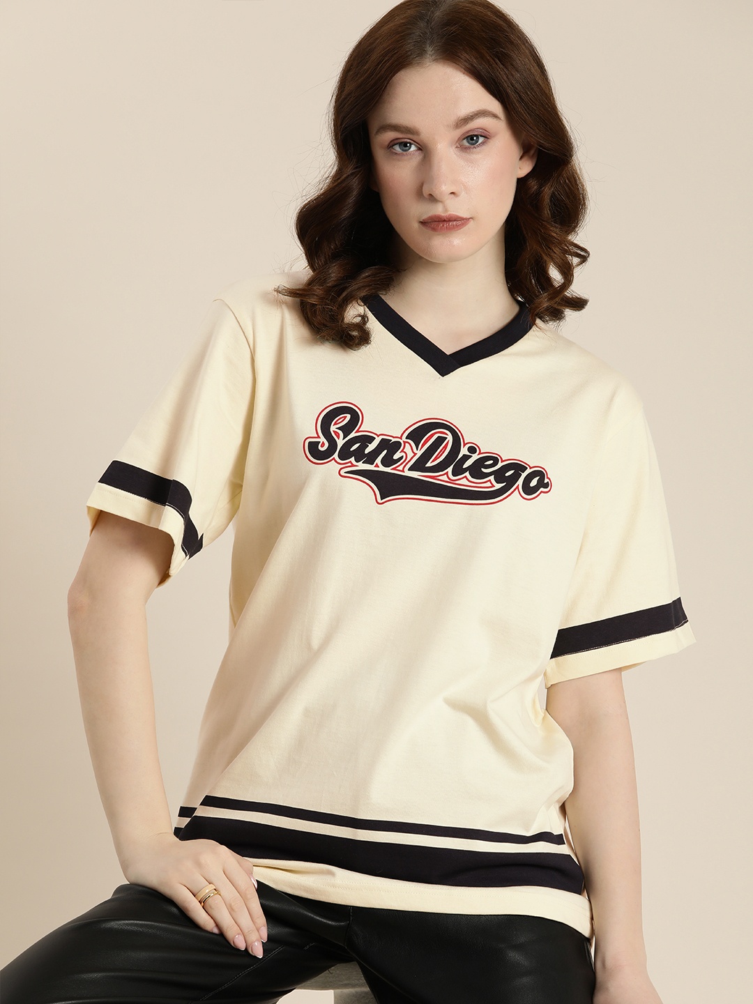 

DILLINGER Women Cream-Coloured & Black Printed V-Neck Drop-Shoulder Sleeves Loose T-shirt