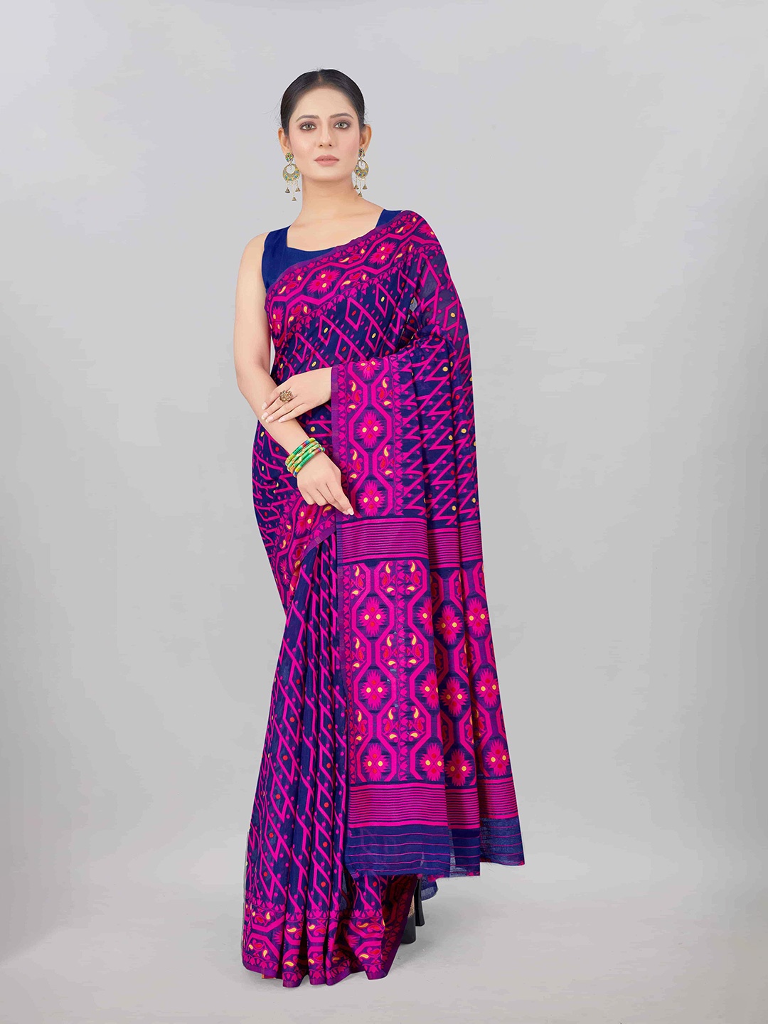 

Silk Land Blue & Pink Checked Pure Cotton Jamdani Saree