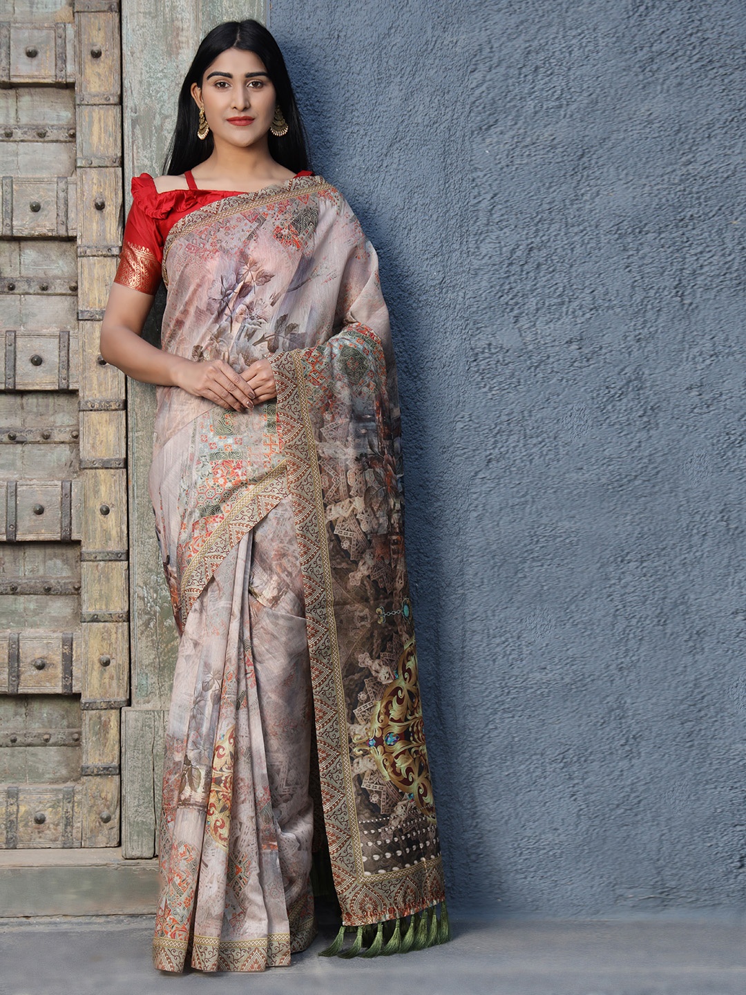 

Silk Land Grey Pink Kalamkari Saree With Tassels