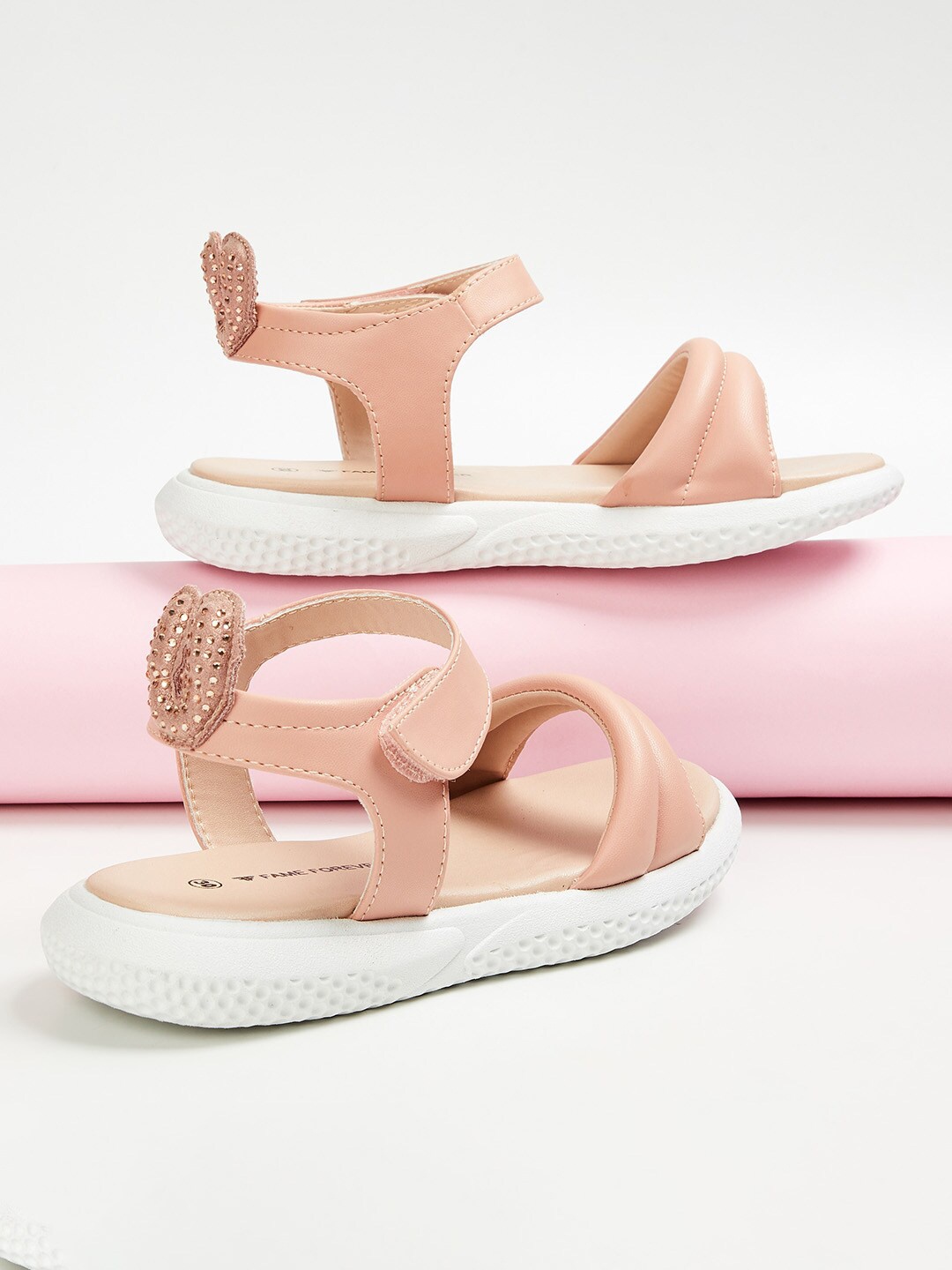 

Fame Forever by Lifestyle Girls Open Toe Detail with Embellished Detail, Pink