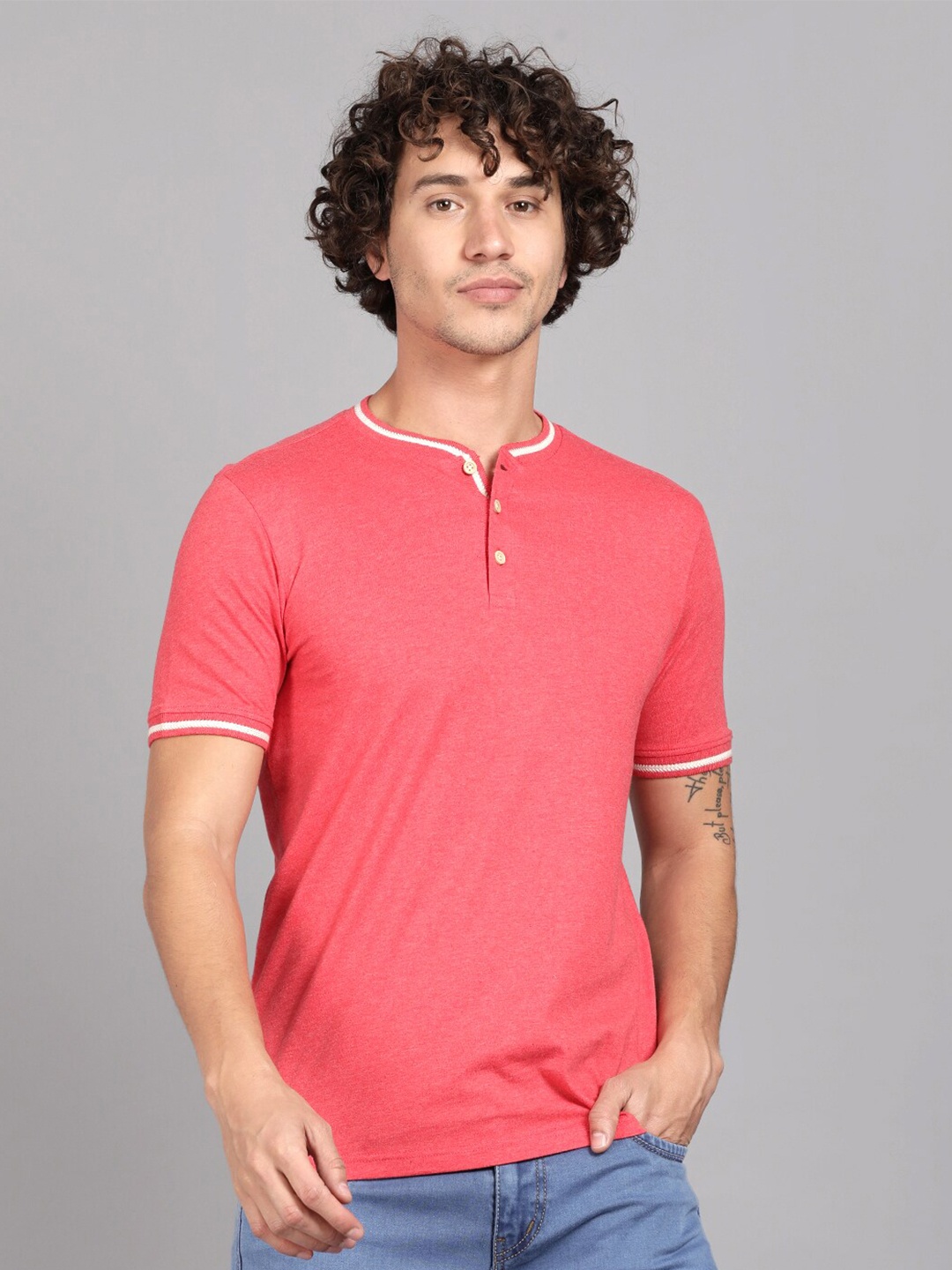 

Steenbok Men Red Henley Neck T-shirt