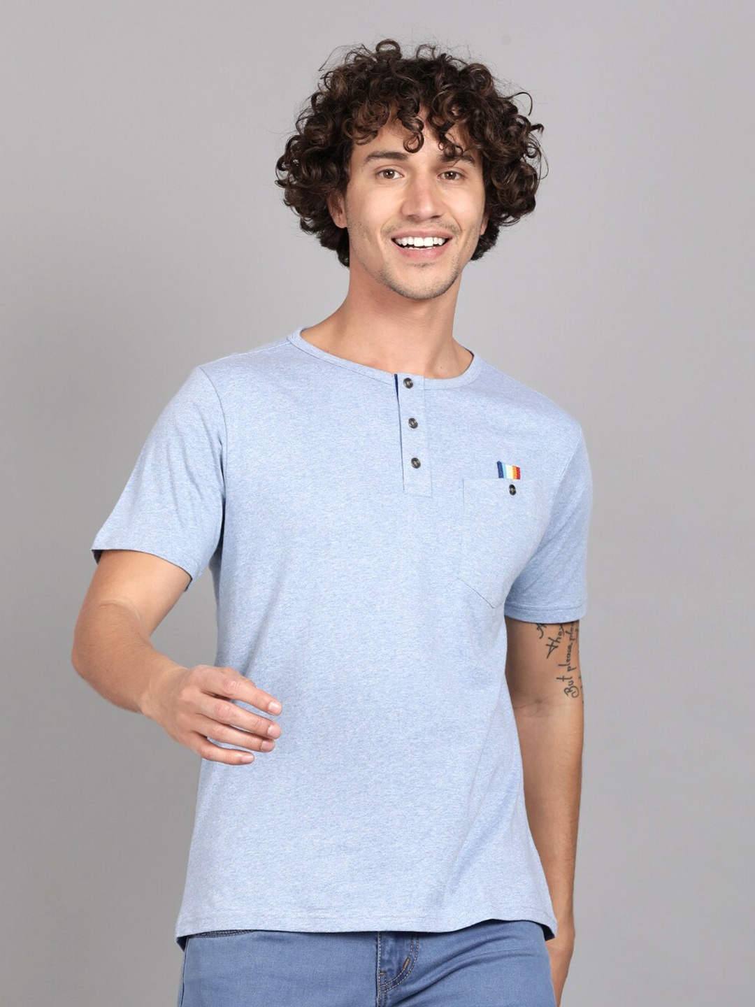 

Steenbok Men Blue Henley Neck Pure Cotton T-shirt