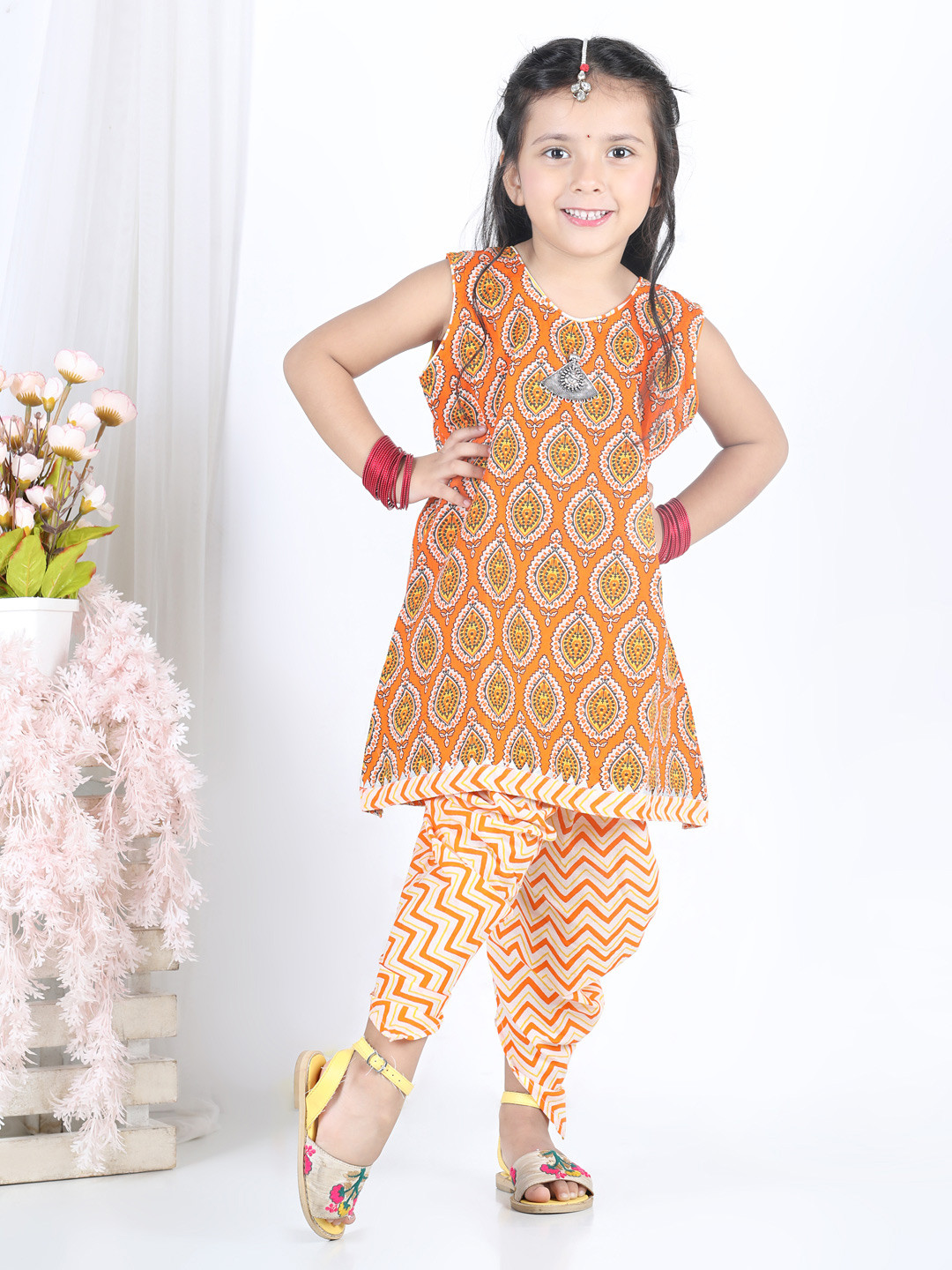 

Kinder Kids Girls Orange & White Motifs Block Print Pure Cotton Kurti with Dhoti Pants