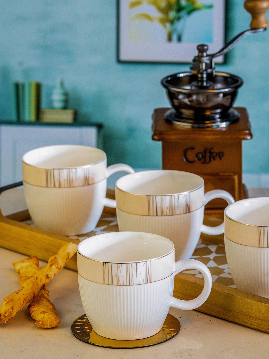 

White Set of 6 Gold White & Gold-Toned Printed Porcelain Glossy Cups