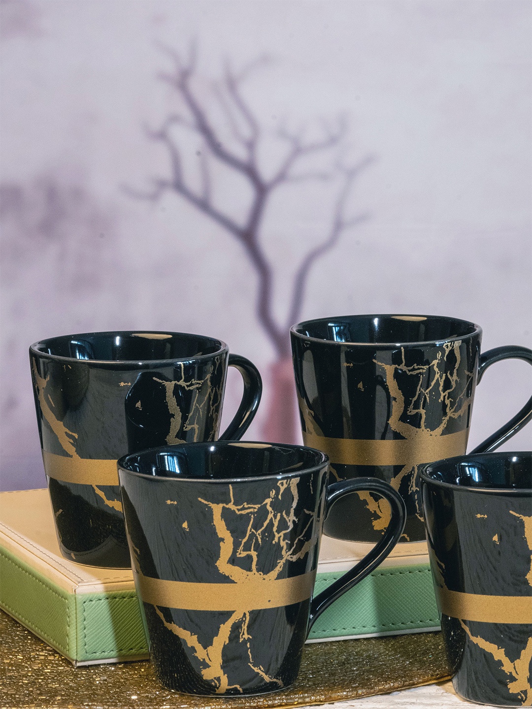 

White Gold Black & Gold-Toned Printed Porcelain Glossy Cups