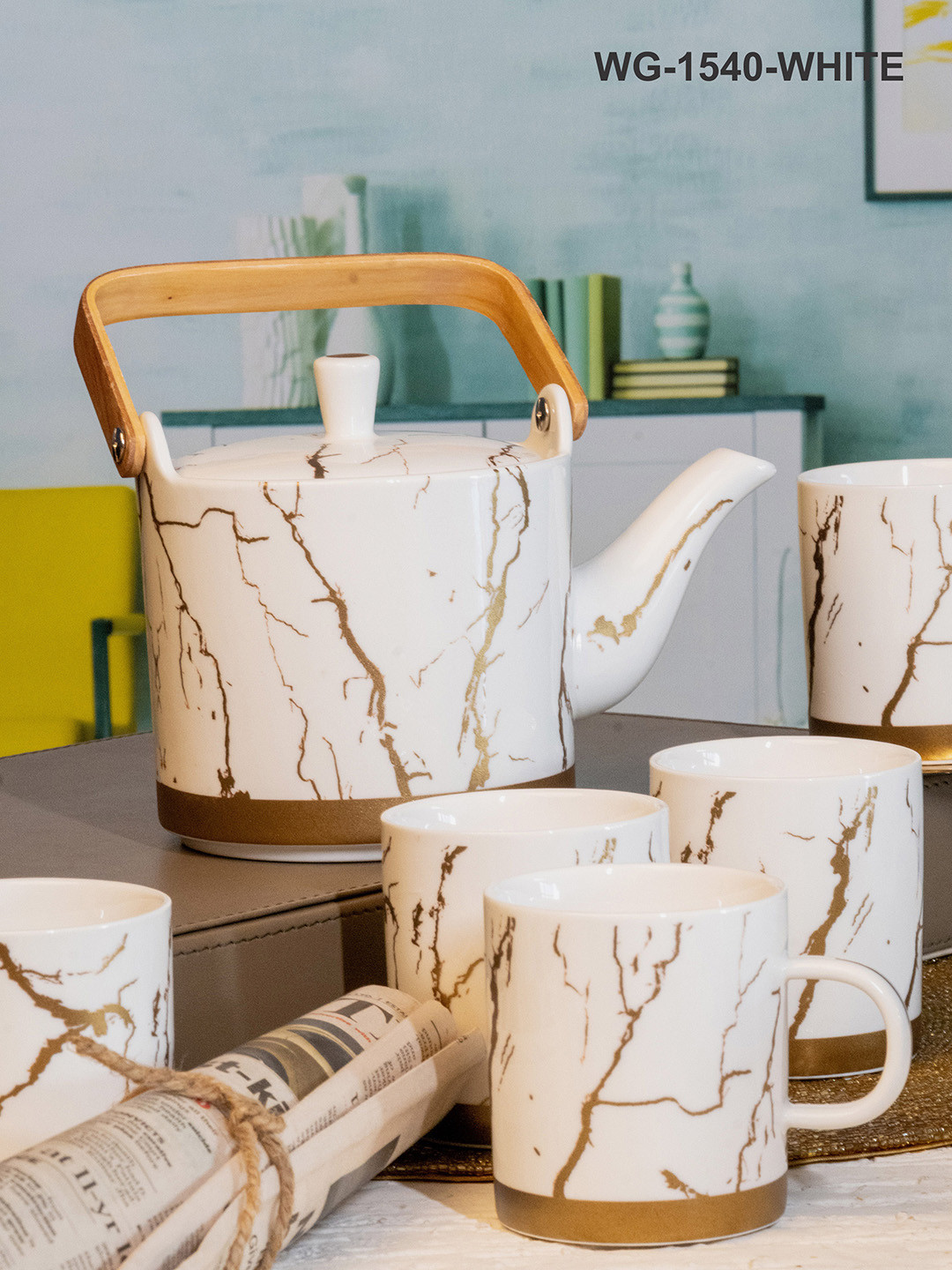 

White Gold White & Gold-Toned Printed 7 Porcelain Glossy Tea Set
