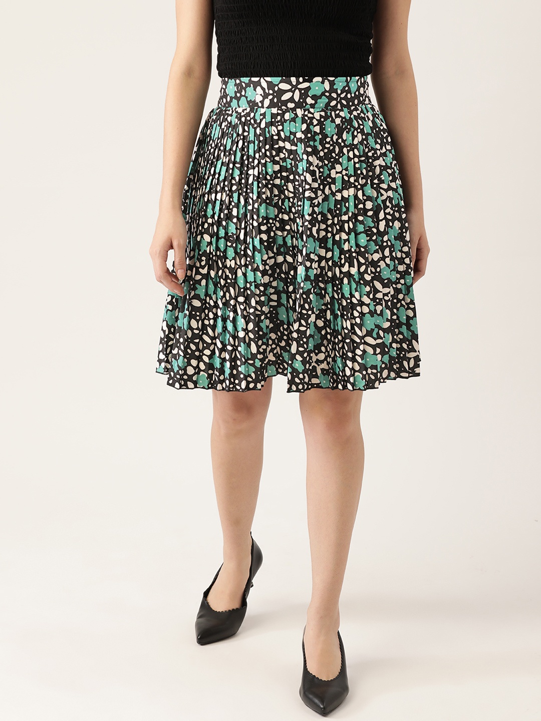 

Antheaa Women Black & Green Abstract Printed Accordian Pleated A-Line Skirt