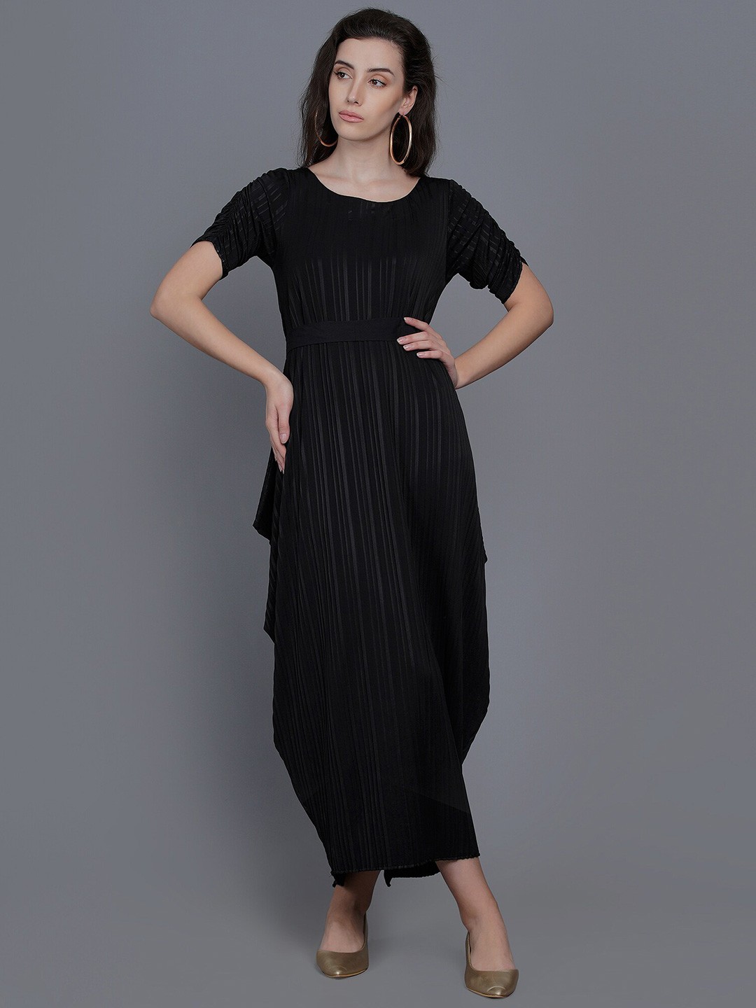 

CLOSETHOOK Women Black Maxi Dress
