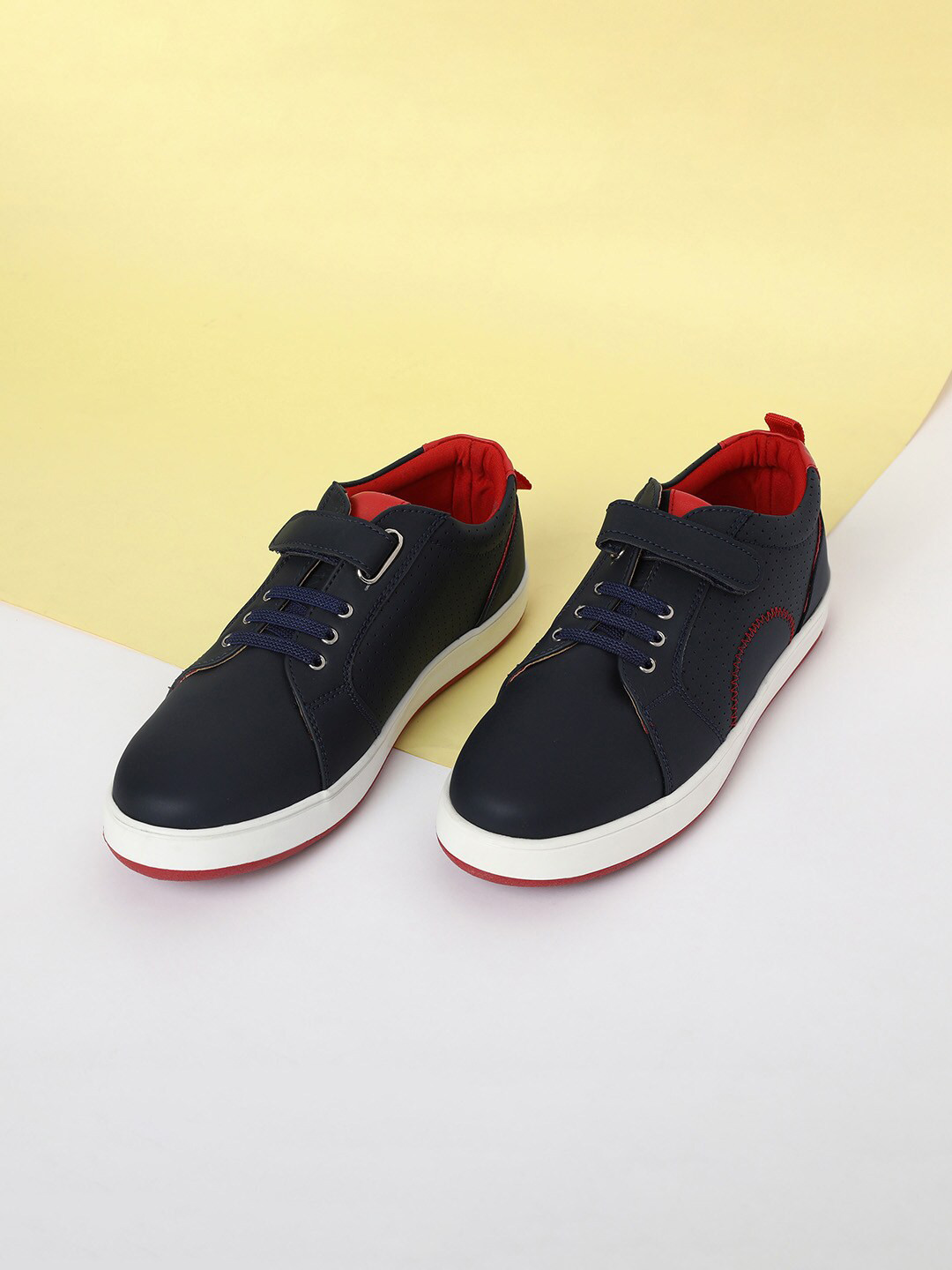 

Fame Forever by Lifestyle Boys Navy Blue PU Sneakers