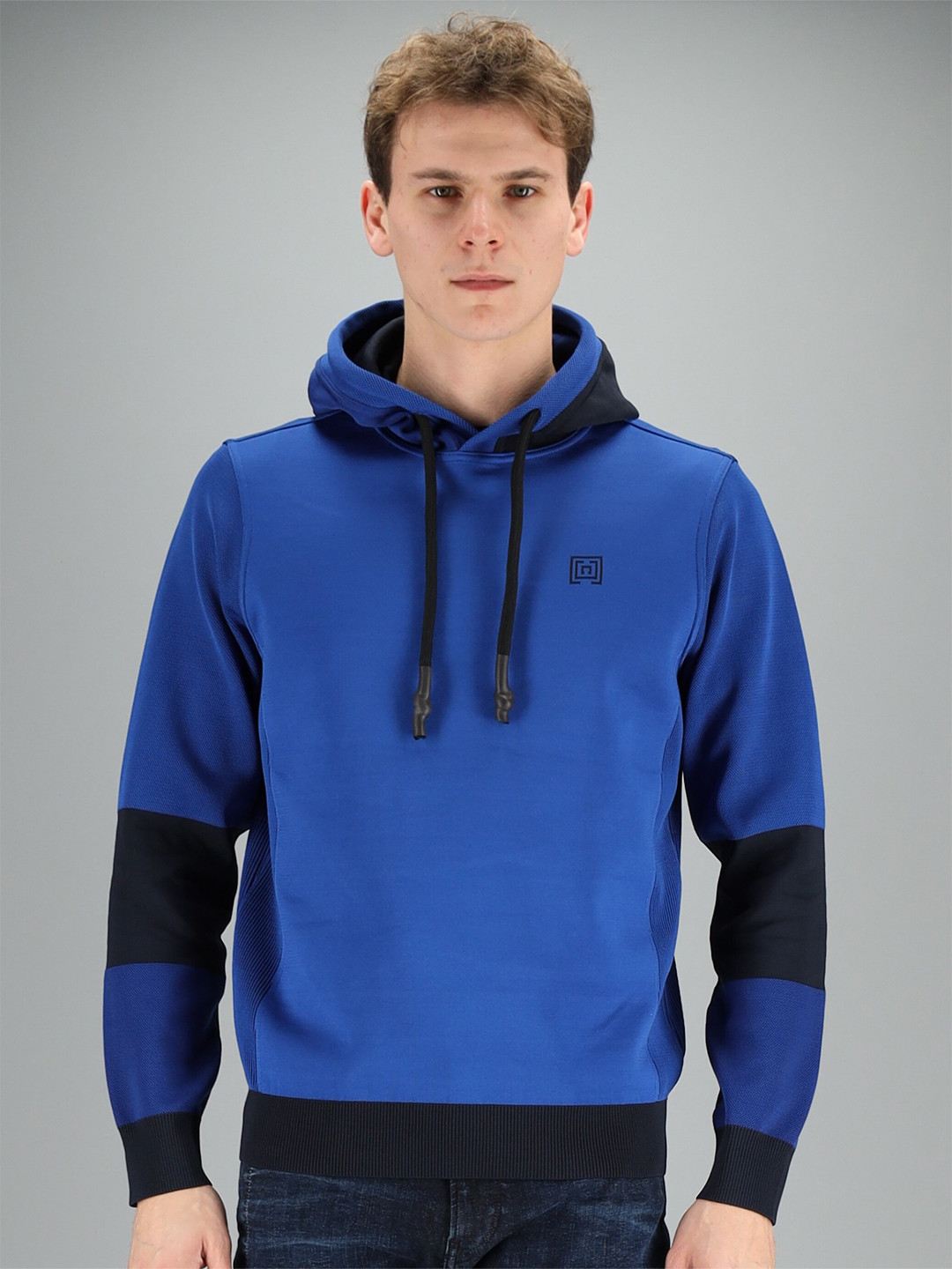 

FREESOUL Men Blue Colourblocked Hooded Sweatshirt