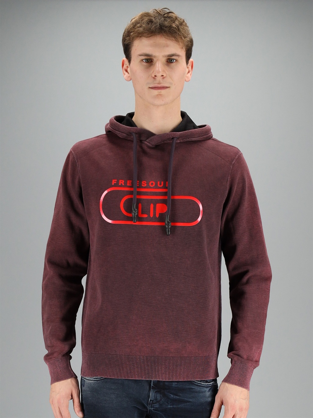 

FREESOUL Men Maroon Printed Hooded Sweatshirt