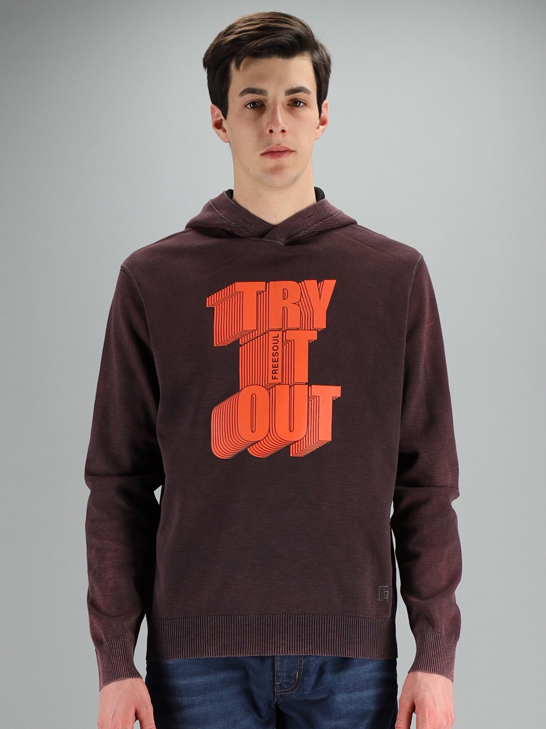 

FREESOUL Men Maroon Printed Hooded Sweatshirt