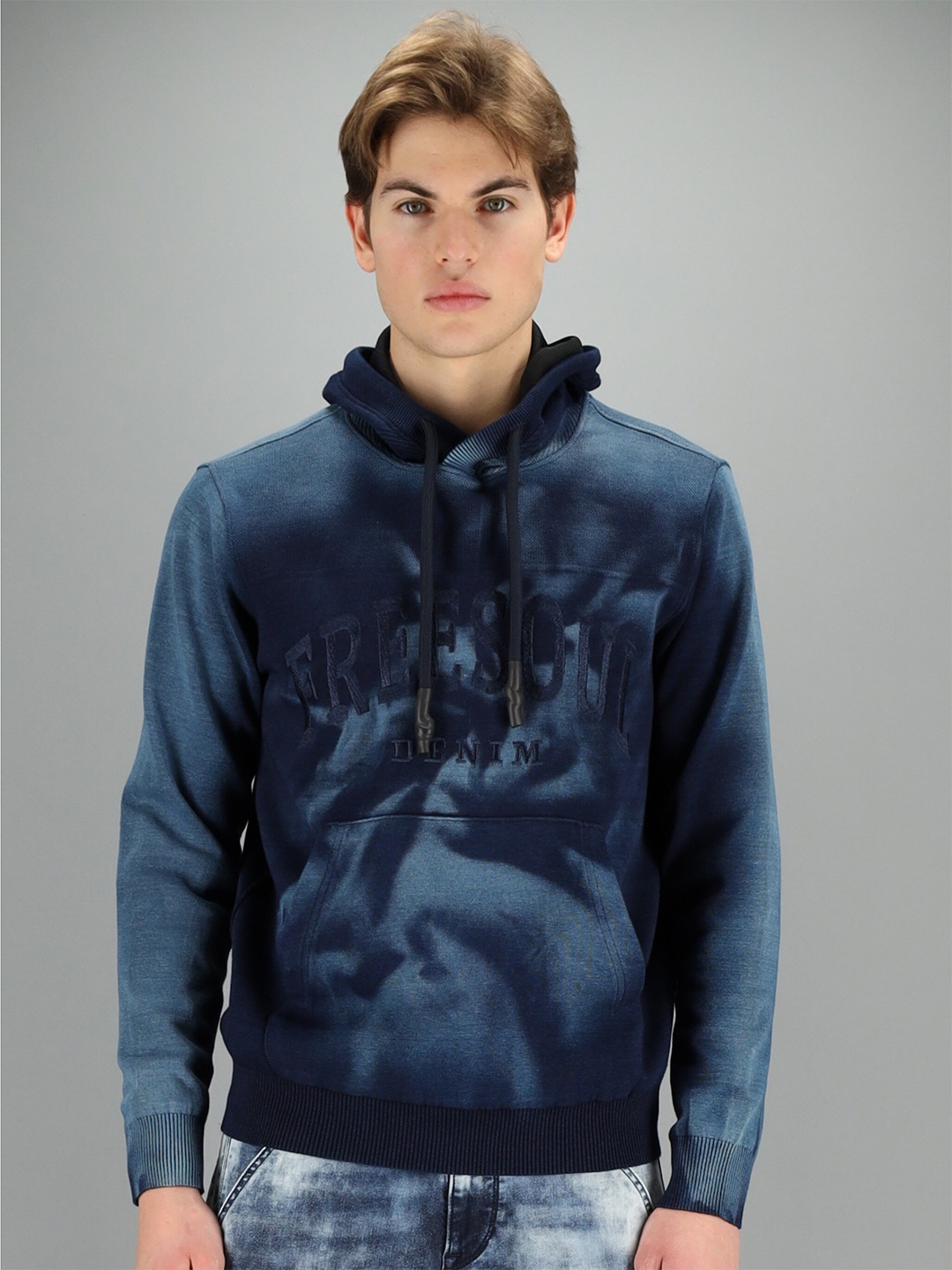 

FREESOUL Men Blue Printed Hooded Sweatshirt