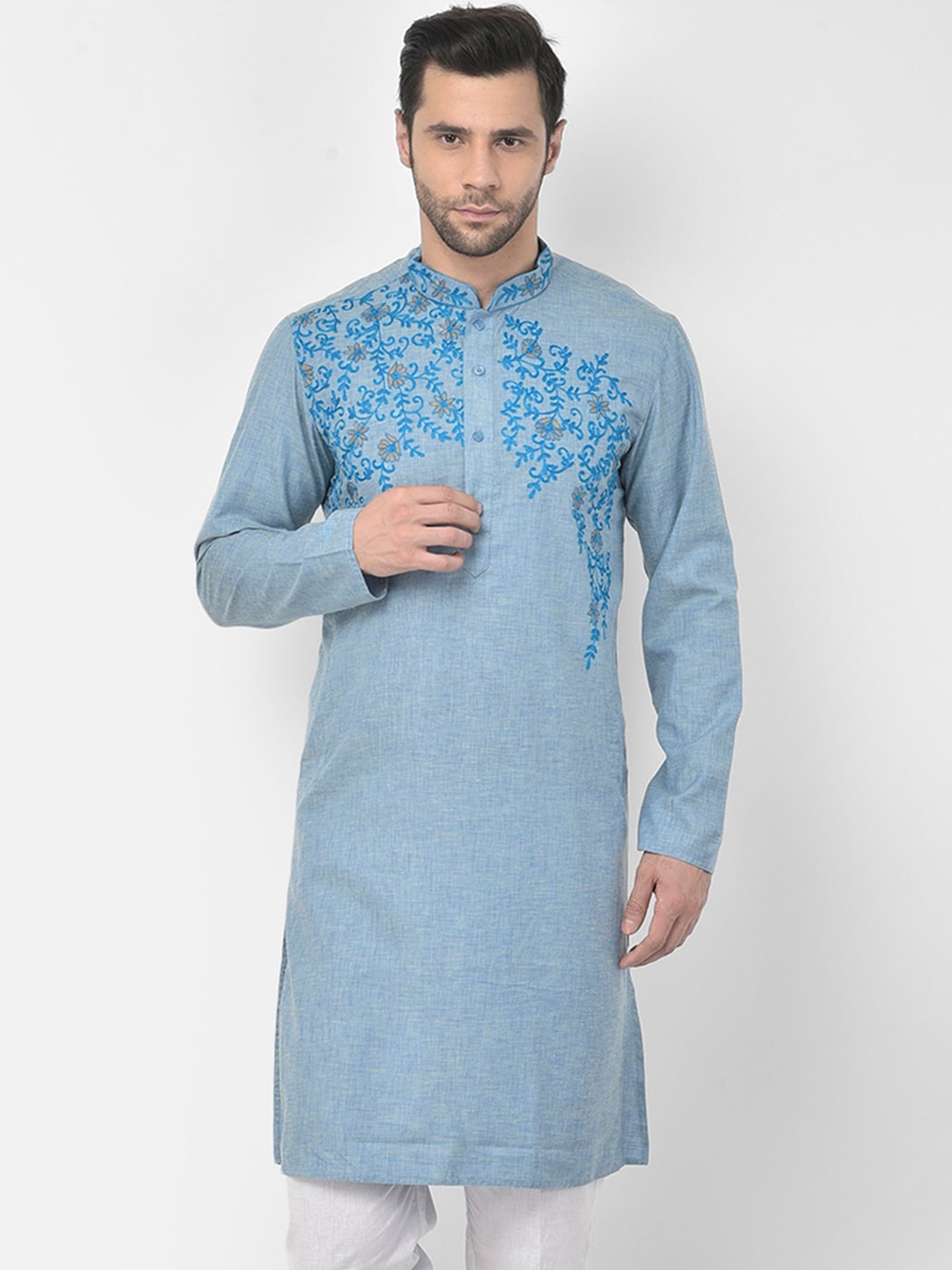 

DEYANN Men Blue Yoke Design Yoke Design Flared Sleeves Thread Work Kurta