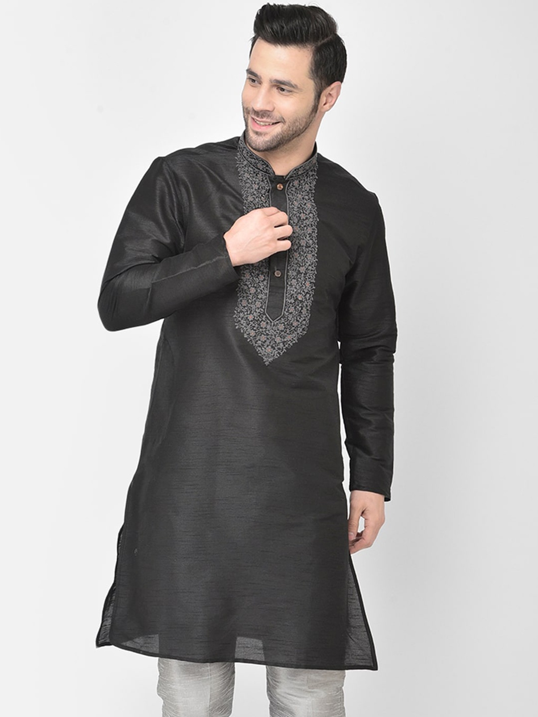 

DEYANN Men Black Ethnic Motifs Yoke Design Thread Work Kurta