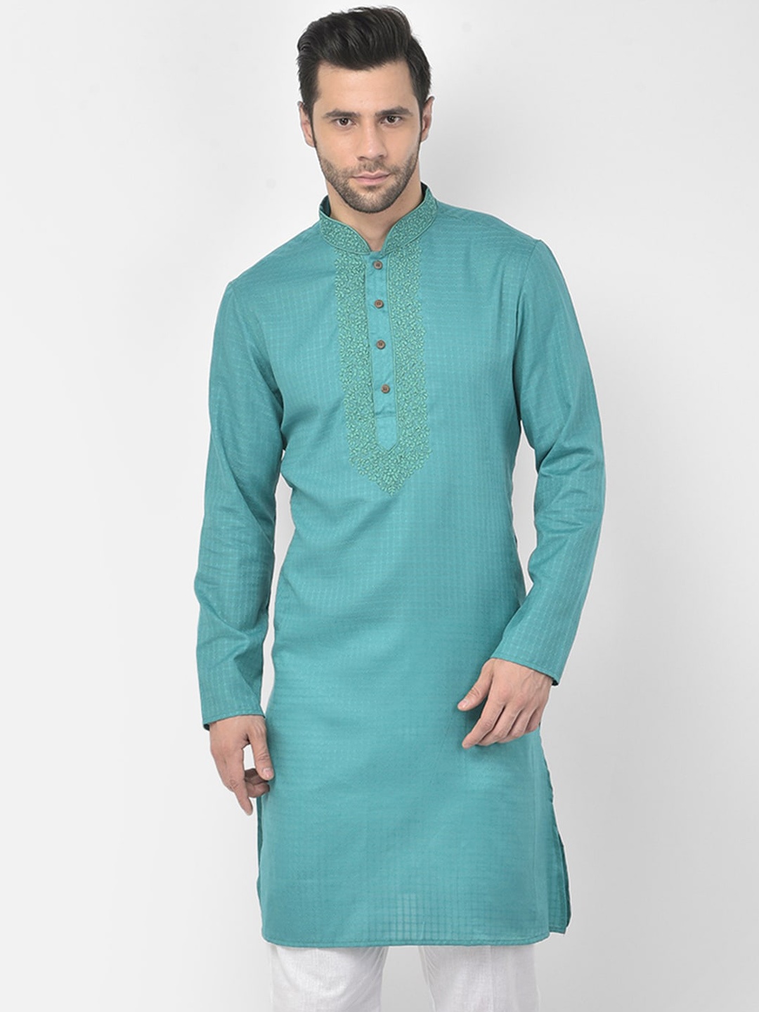 

DEYANN Men Blue Thread Work Solid Cotton Kurta