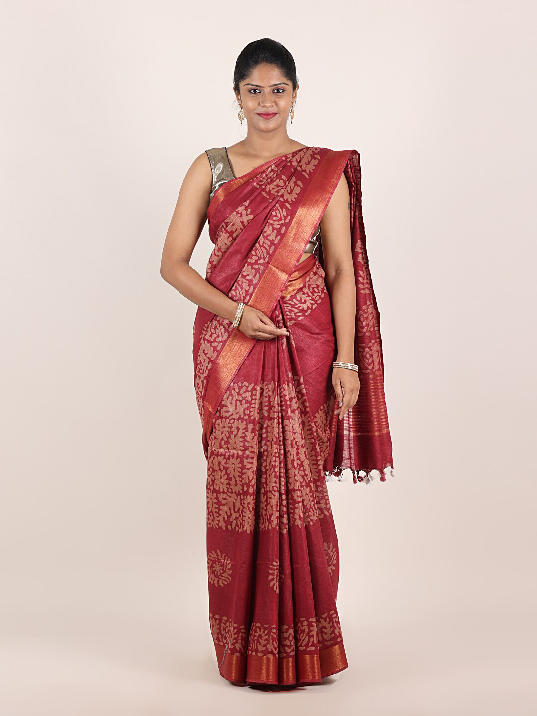 

Pothys Maroon & Pink Ethnic Motifs Pure Linen Saree