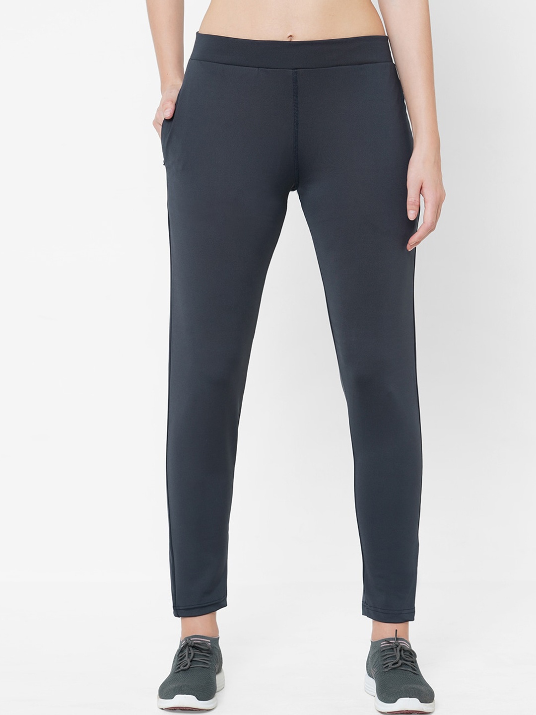 

Sweet Dreams Women Navy Blue Solid Workout Tights