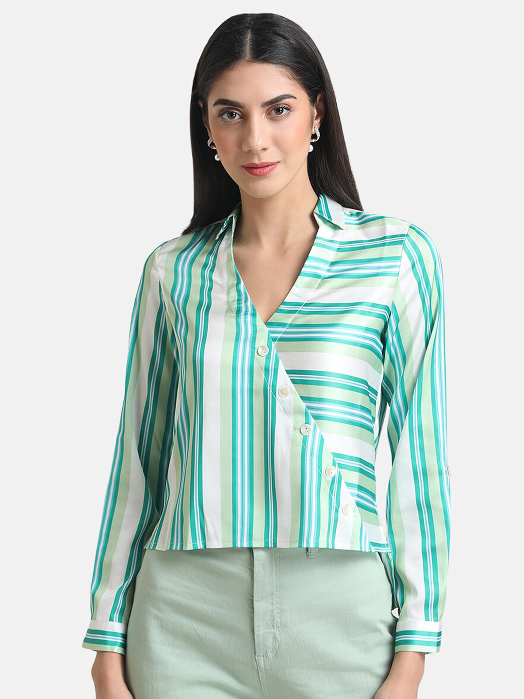 

Kazo Green Floral Print Mandarin Collar Satin Shirt Style Top