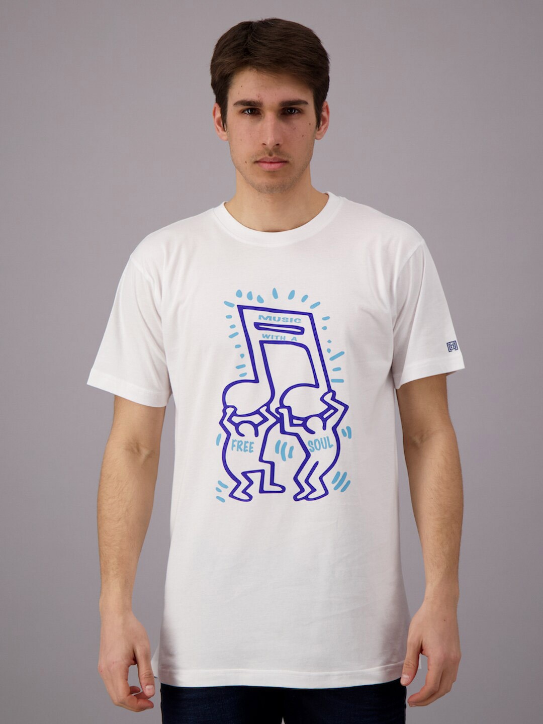 

FREESOUL Men White & Blue Printed Pure Cotton T-shirt