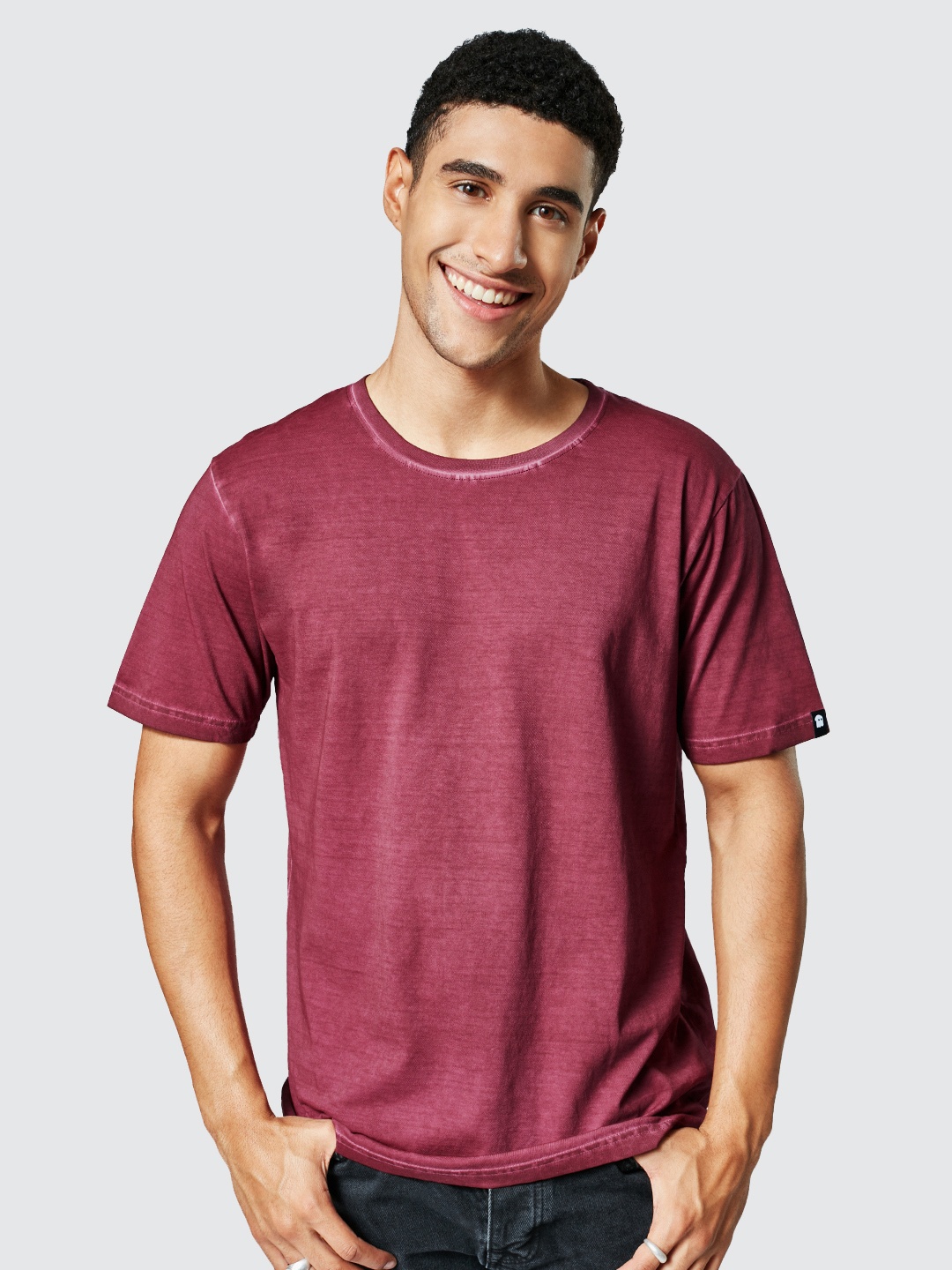 

The Souled Store Men Burgundy Cotton T-shirt