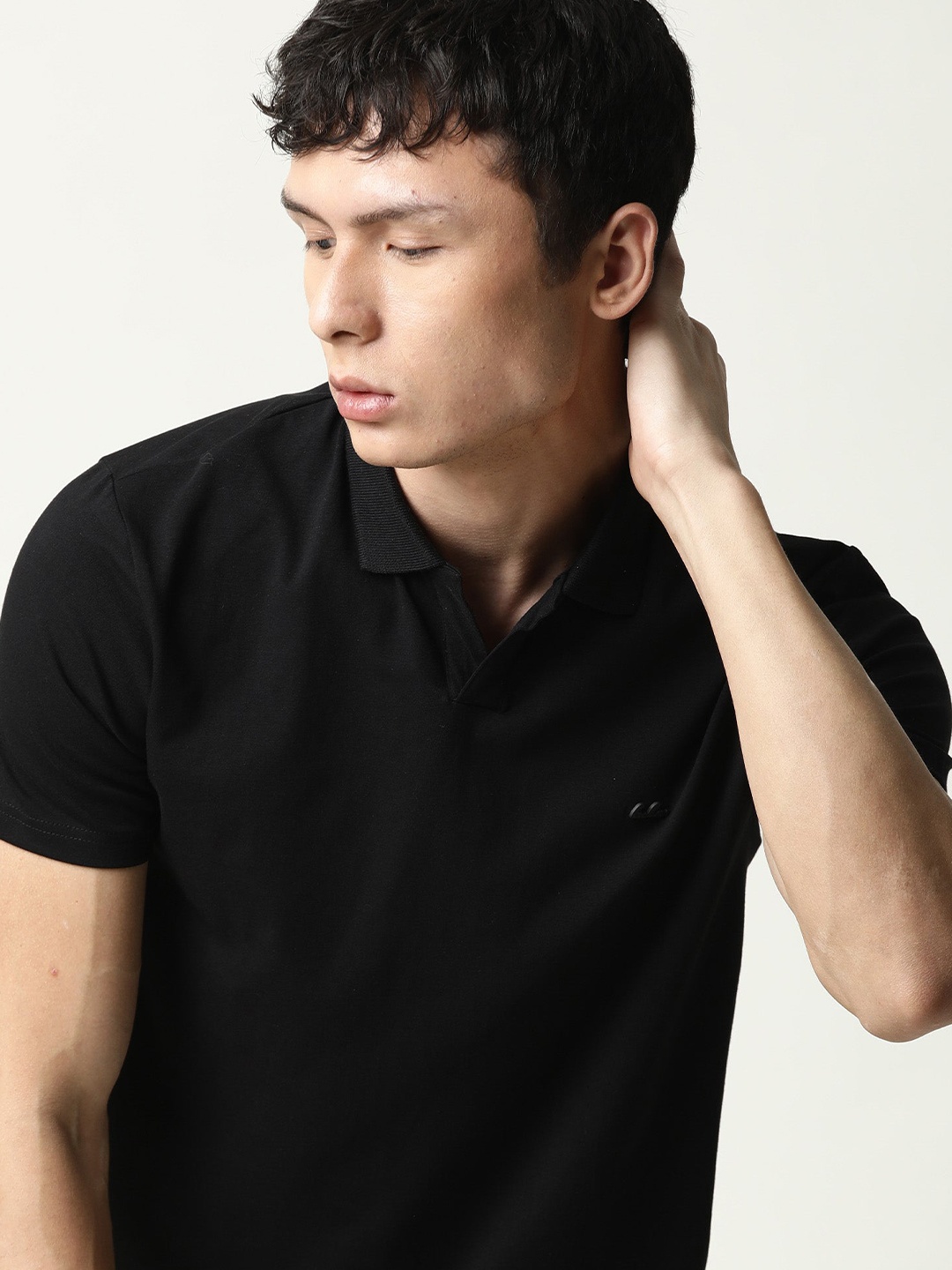 

RARE RABBIT Men Black Polo Collar Slim Fit Cotton T-shirt