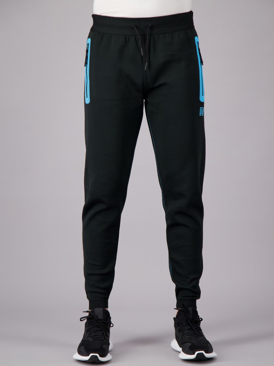 

FREESOUL Men Black Solid Joggers