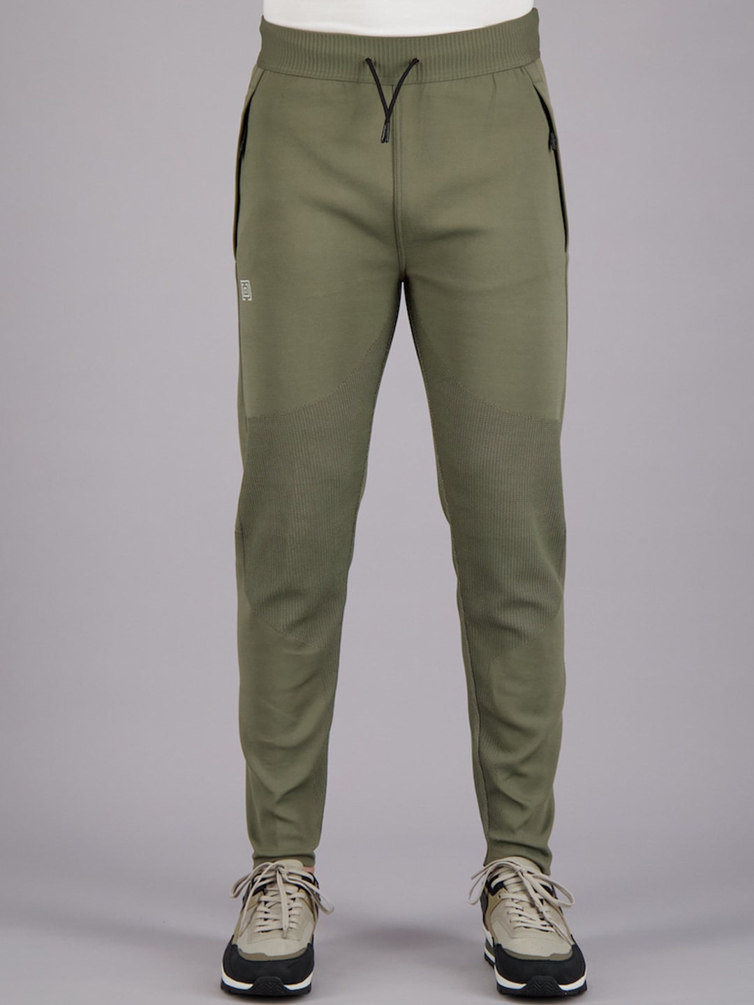 

FREESOUL Men Olive-Green Solid Joggers