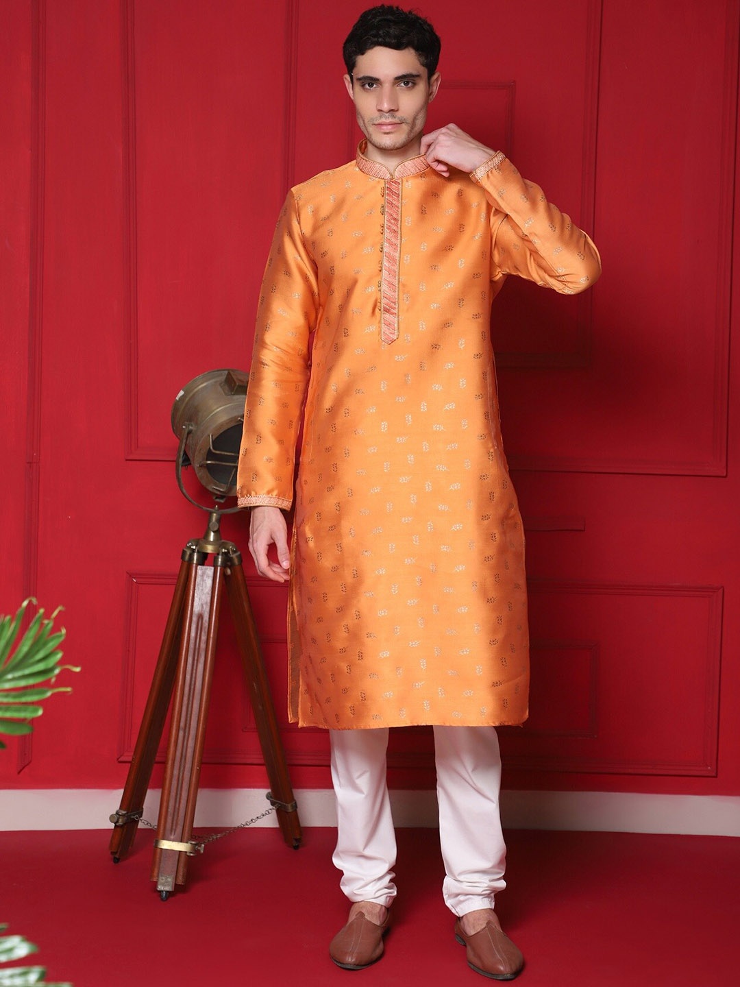 

GoStyle Men Orange Thread Work Pure Cotton Kurta with Pyjamas