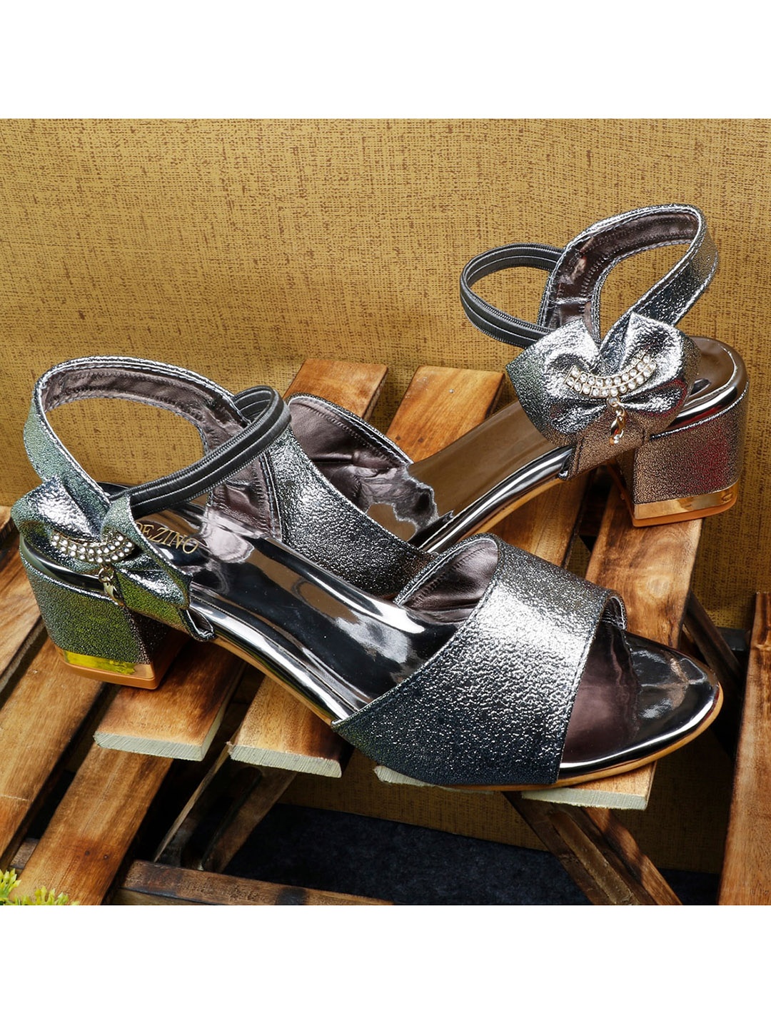 

R DEZINO Women Black Block Heels